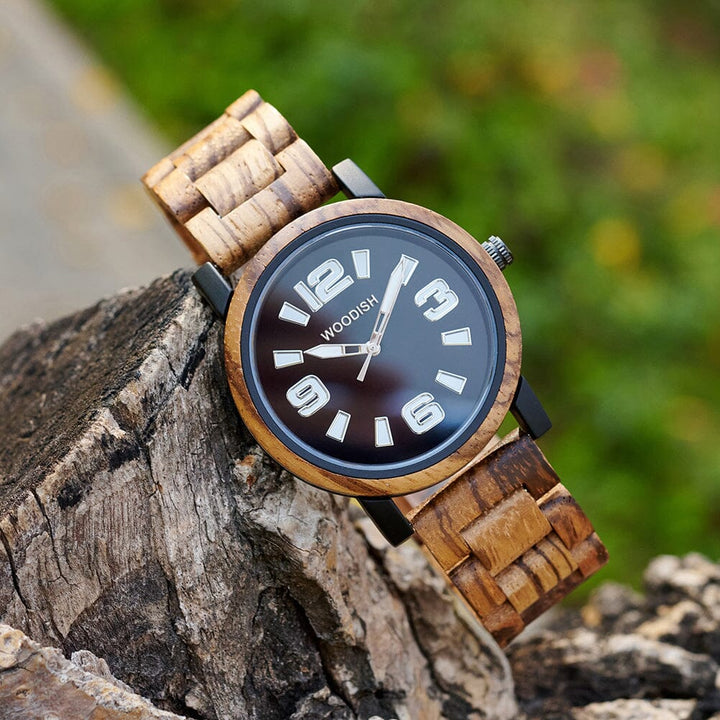 Contemporary Wooden Men's Watch with Striking Contrast Dial GT168